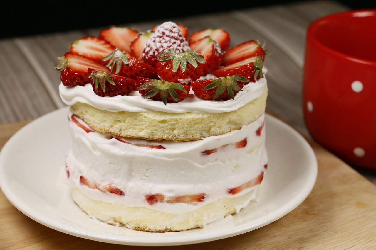 Strawberry Cake Image